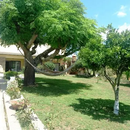 Quinta Aves - Familiar Nº 2 Pensión