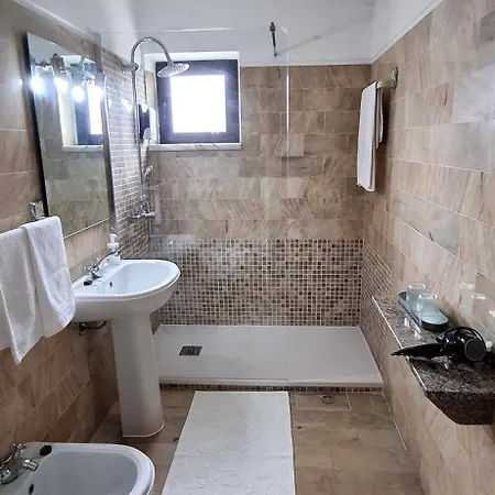 Quinta Aves - Familiar Nº 2 Pensión