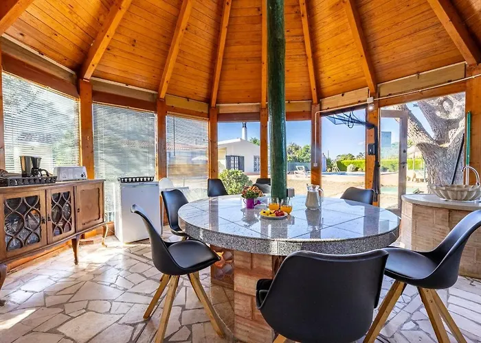 Quinta Aves - Familiar Nº 2 招待所 Odiáxere